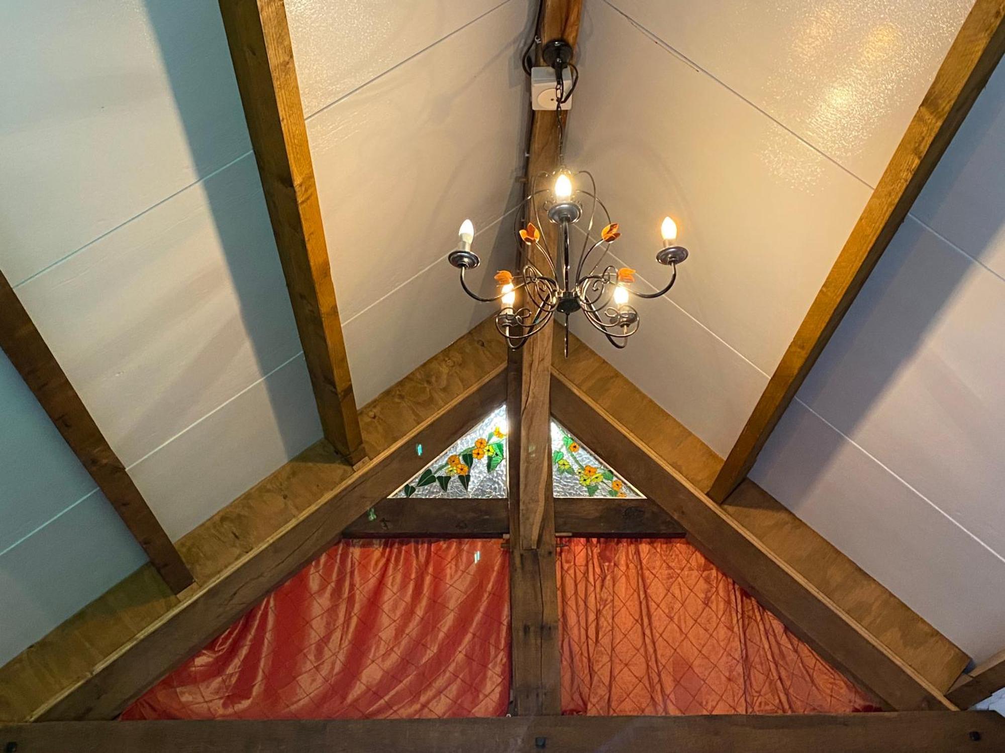 Spacious, Rustic Studio Space For 2 Persons Saint-Cyr-du-Bailleul Bagian luar foto